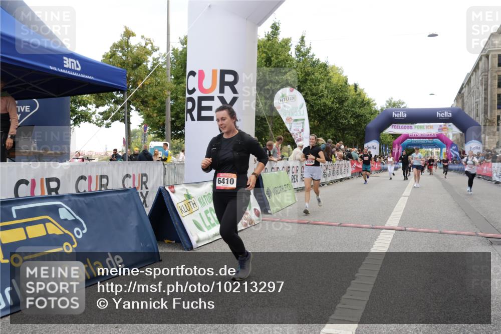 06.09.2026 - CURREX Alsterlauf Yannick Fuchs http://msf.ph/oto/10213297 06.09.2026 10:09:53 Ziel 2467, 2622, 3326, 4784, 5199, 5357, 5733, 5835, 5836, 6410, 6466 meine-sportfotos.de