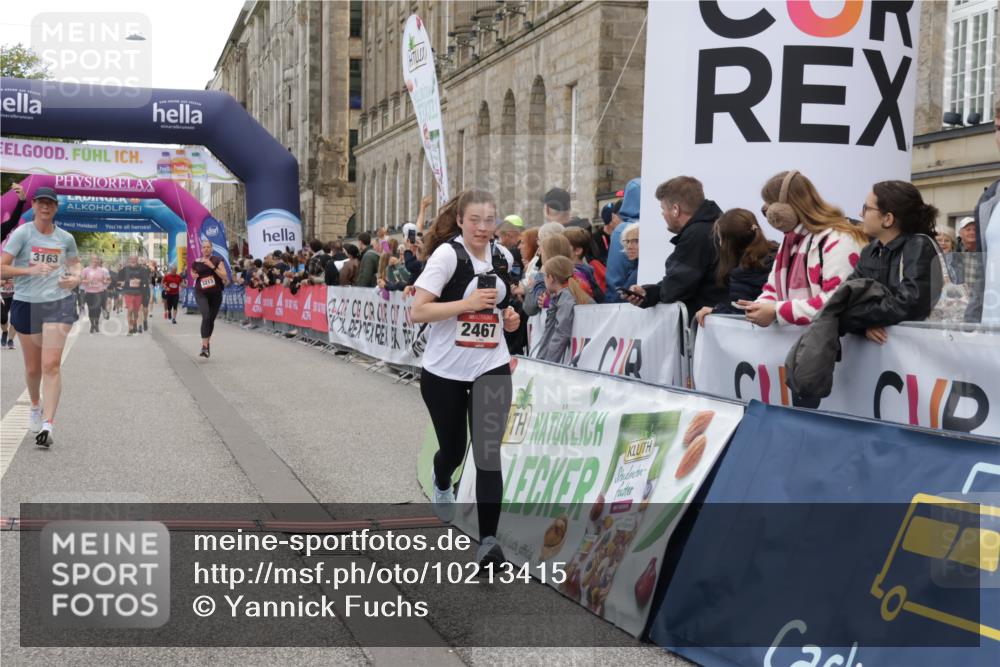 06.09.2026 - CURREX Alsterlauf Yannick Fuchs http://msf.ph/oto/10213415 06.09.2026 10:09:57 Ziel 2467, 3163, 3213, 3326, 4242, 4244, 5357, 5733, 5835, 5836, 6410 meine-sportfotos.de