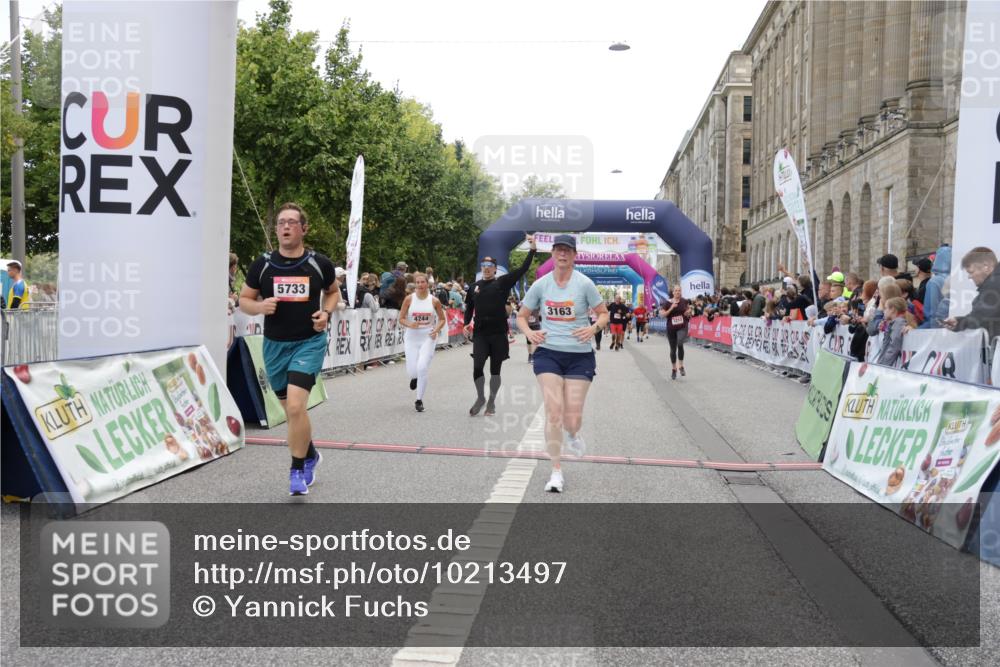 06.09.2026 - CURREX Alsterlauf Yannick Fuchs http://msf.ph/oto/10213497 06.09.2026 10:09:59 Ziel 2467, 3163, 3213, 3326, 4242, 4244, 4507, 5733, 6410 meine-sportfotos.de