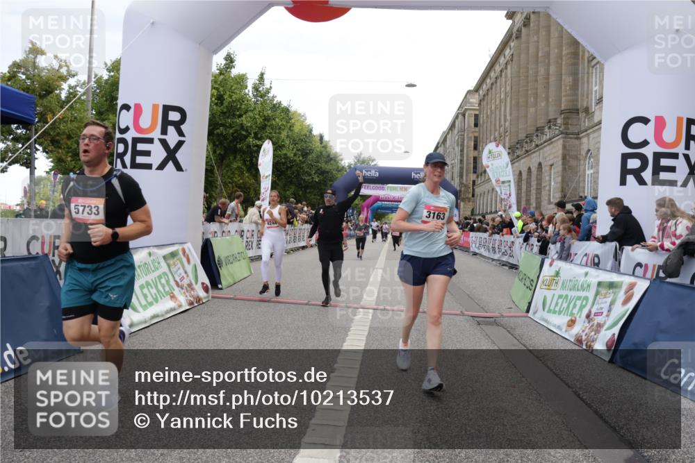 06.09.2026 - CURREX Alsterlauf Yannick Fuchs http://msf.ph/oto/10213537 06.09.2026 10:10:00 Ziel 2467, 3163, 3213, 3326, 4242, 4244, 4507, 5733 meine-sportfotos.de