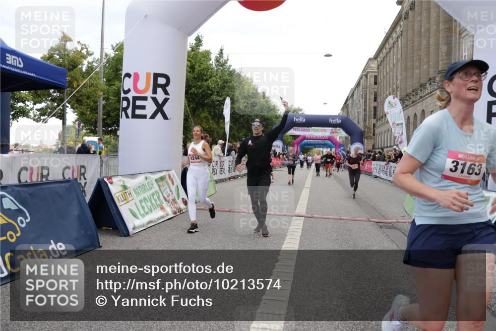 06.09.2026 - CURREX Alsterlauf Yannick Fuchs http://msf.ph/oto/10213574 06.09.2026 10:10:00 Ziel 2467, 3163, 3213, 3326, 4242, 4244, 4507, 5733 meine-sportfotos.de