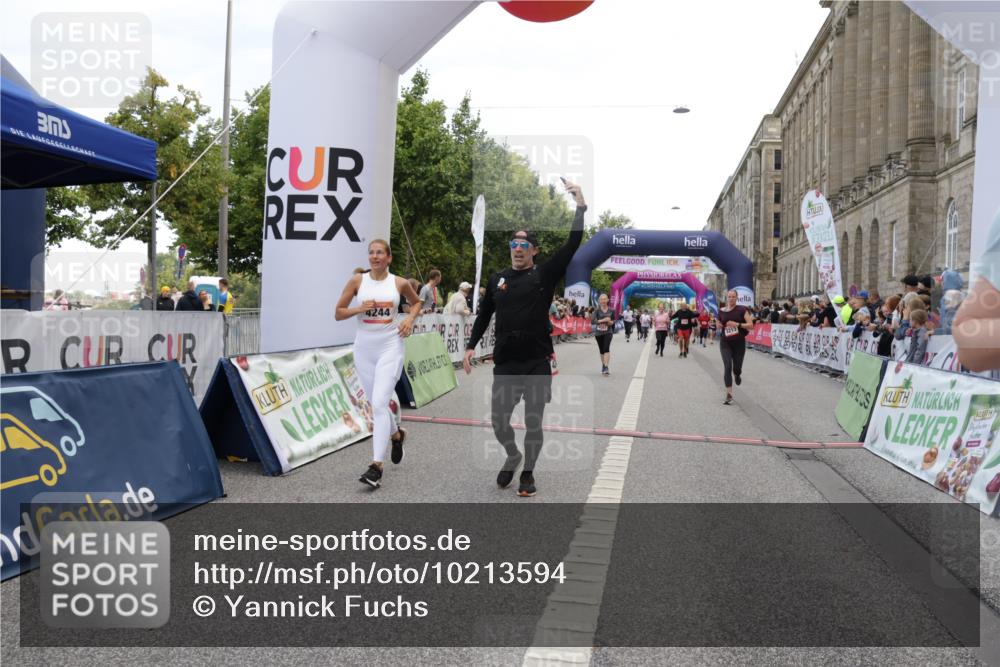 06.09.2026 - CURREX Alsterlauf Yannick Fuchs http://msf.ph/oto/10213594 06.09.2026 10:10:01 Ziel 2467, 3163, 3213, 3326, 4242, 4244, 4507, 5733 meine-sportfotos.de