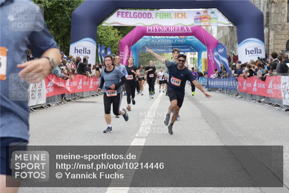 06.09.2026 - CURREX Alsterlauf Yannick Fuchs http://msf.ph/oto/10214446 06.09.2026 10:10:24 Ziel 4144, 4166, 4239, 4402, 4694, 4775, 4816, 4855, 4984, 5558, 6165, 6349, 8034 meine-sportfotos.de