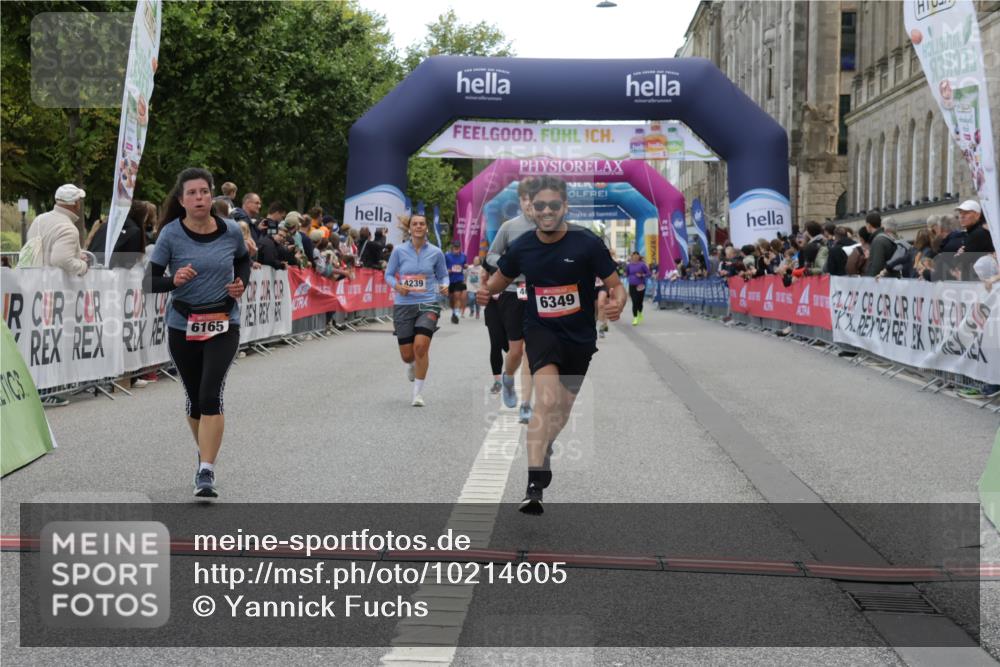 06.09.2026 - CURREX Alsterlauf Yannick Fuchs http://msf.ph/oto/10214605 06.09.2026 10:10:26 Ziel 4144, 4239, 4402, 4694, 4775, 4816, 4855, 5558, 6165, 6349, 8034 meine-sportfotos.de