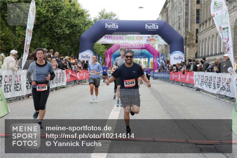 06.09.2026 - CURREX Alsterlauf Yannick Fuchs http://msf.ph/oto/10214614 06.09.2026 10:10:26 Ziel 4144, 4239, 4402, 4694, 4775, 4816, 4855, 5558, 6165, 6349, 8034 meine-sportfotos.de