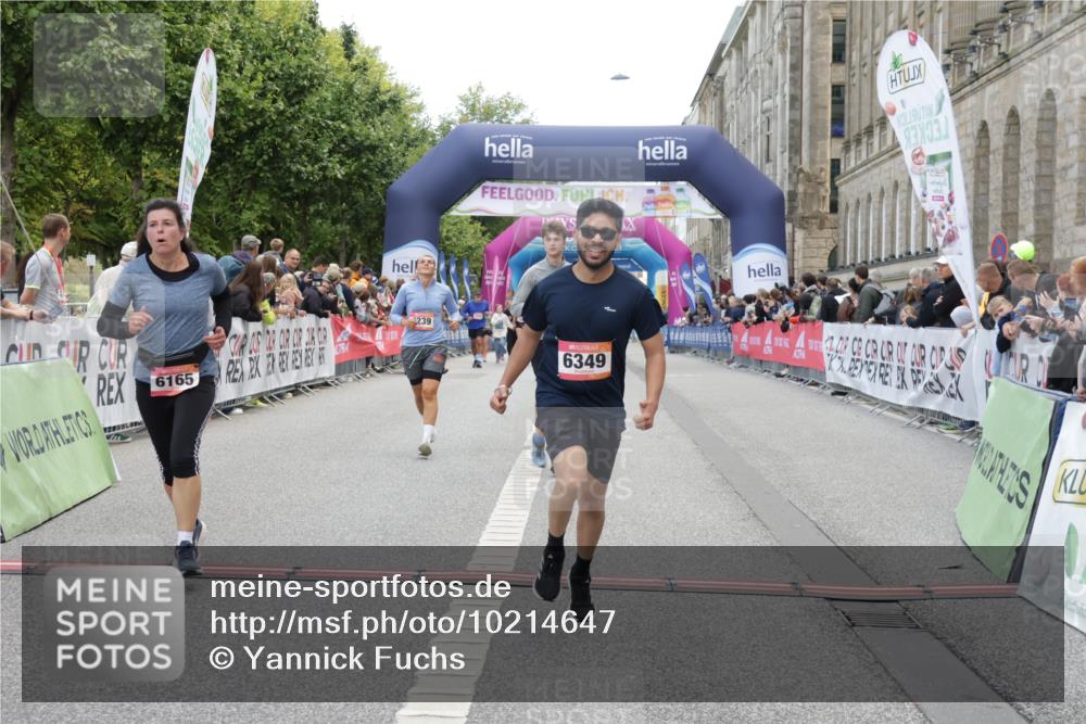 06.09.2026 - CURREX Alsterlauf Yannick Fuchs http://msf.ph/oto/10214647 06.09.2026 10:10:27 Ziel 4144, 4239, 4402, 4694, 4775, 4816, 4855, 5558, 6165, 6349, 8034 meine-sportfotos.de