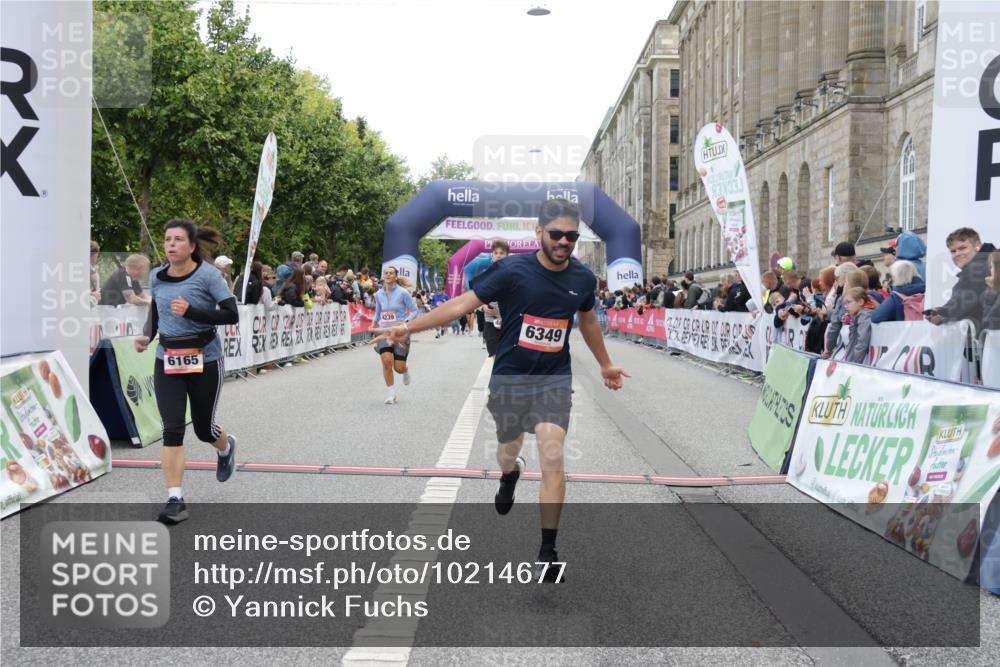 06.09.2026 - CURREX Alsterlauf Yannick Fuchs http://msf.ph/oto/10214677 06.09.2026 10:10:27 Ziel 4144, 4239, 4402, 4694, 4775, 4816, 4855, 5558, 6165, 6349, 8034 meine-sportfotos.de