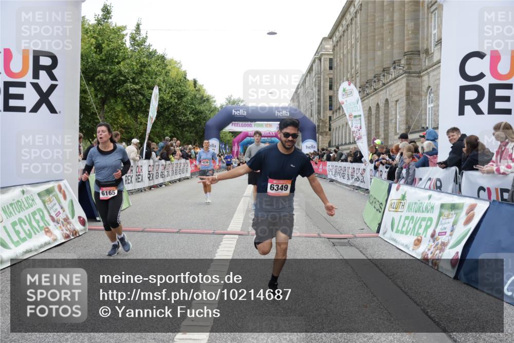 06.09.2026 - CURREX Alsterlauf Yannick Fuchs http://msf.ph/oto/10214687 06.09.2026 10:10:27 Ziel 4144, 4239, 4402, 4694, 4775, 4816, 4855, 5558, 6165, 6349, 8034 meine-sportfotos.de