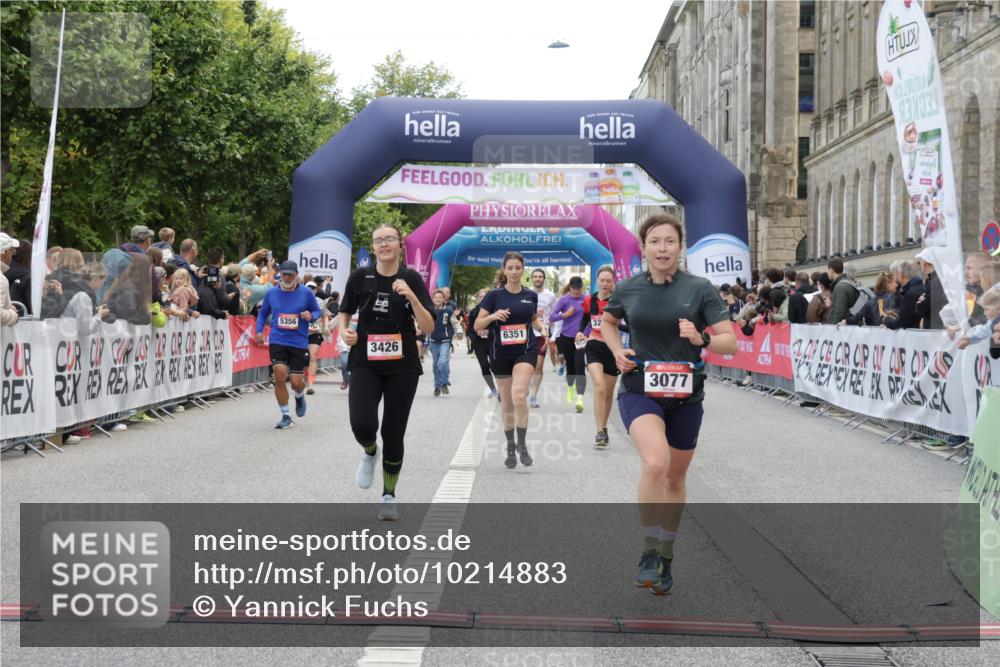 06.09.2026 - CURREX Alsterlauf Yannick Fuchs http://msf.ph/oto/10214883 06.09.2026 10:10:33 Ziel 3077, 3278, 3426, 4066, 4144, 4239, 4694, 5356, 6165, 6349, 6351 meine-sportfotos.de