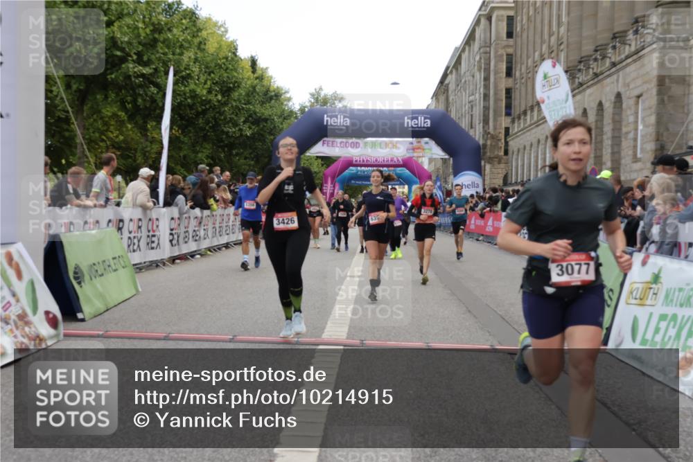 06.09.2026 - CURREX Alsterlauf Yannick Fuchs http://msf.ph/oto/10214915 06.09.2026 10:10:34 Ziel 2509, 3077, 3278, 3426, 4066, 4144, 4239, 4694, 5356, 6165, 6220, 6349, 6351 meine-sportfotos.de