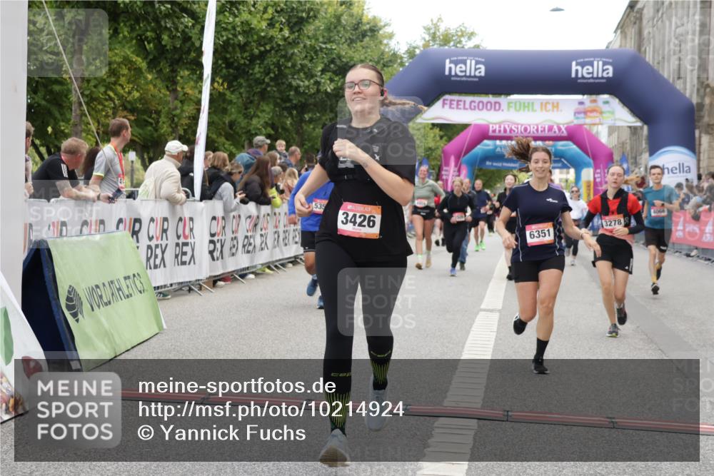 06.09.2026 - CURREX Alsterlauf Yannick Fuchs http://msf.ph/oto/10214924 06.09.2026 10:10:34 Ziel 2509, 3077, 3278, 3426, 4066, 4144, 4239, 4694, 5356, 6165, 6220, 6349, 6351 meine-sportfotos.de