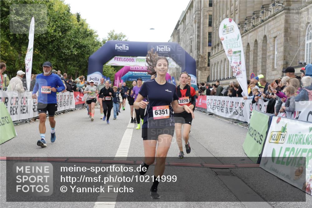 06.09.2026 - CURREX Alsterlauf Yannick Fuchs http://msf.ph/oto/10214999 06.09.2026 10:10:36 Ziel 2509, 2670, 2674, 3077, 3127, 3278, 3426, 4066, 4144, 4167, 4239, 4694, 4959, 5356, 6220, 6351 meine-sportfotos.de