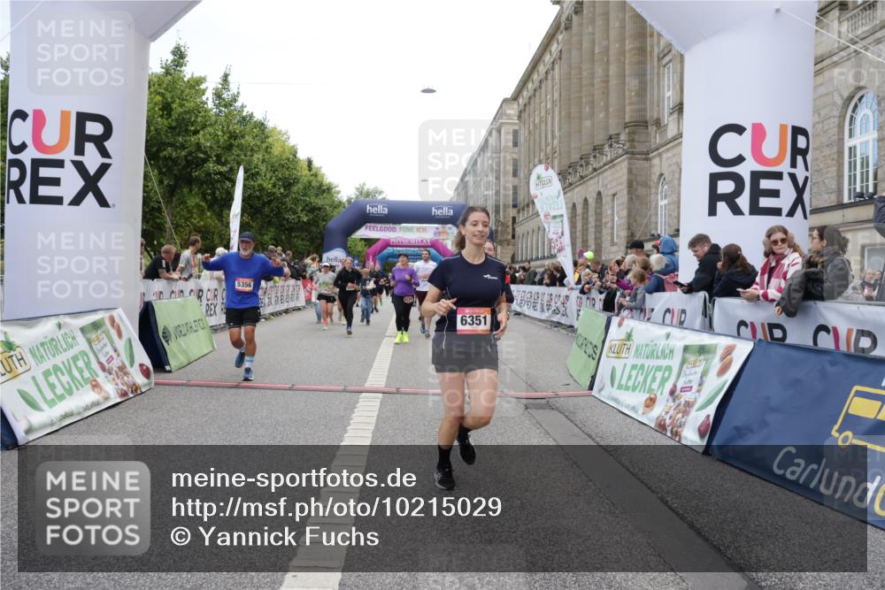 06.09.2026 - CURREX Alsterlauf Yannick Fuchs http://msf.ph/oto/10215029 06.09.2026 10:10:37 Ziel 2509, 2670, 2674, 3077, 3127, 3278, 3426, 3649, 3930, 4066, 4167, 4959, 5356, 6220, 6351 meine-sportfotos.de