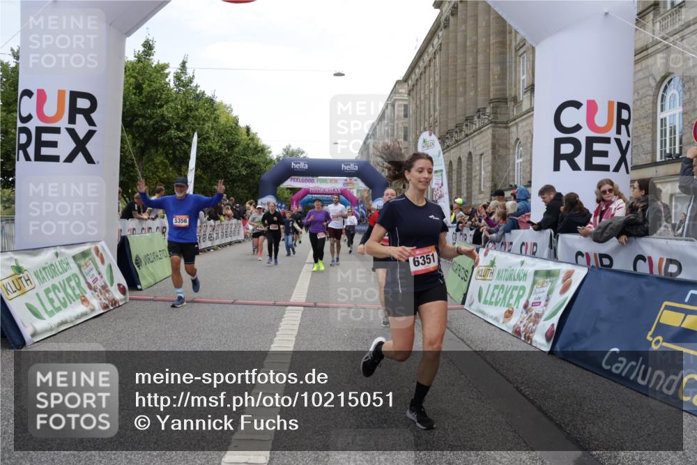 06.09.2026 - CURREX Alsterlauf Yannick Fuchs http://msf.ph/oto/10215051 06.09.2026 10:10:37 Ziel 2509, 2670, 2674, 3077, 3127, 3278, 3426, 3649, 3930, 4066, 4167, 4959, 5356, 6220, 6351 meine-sportfotos.de