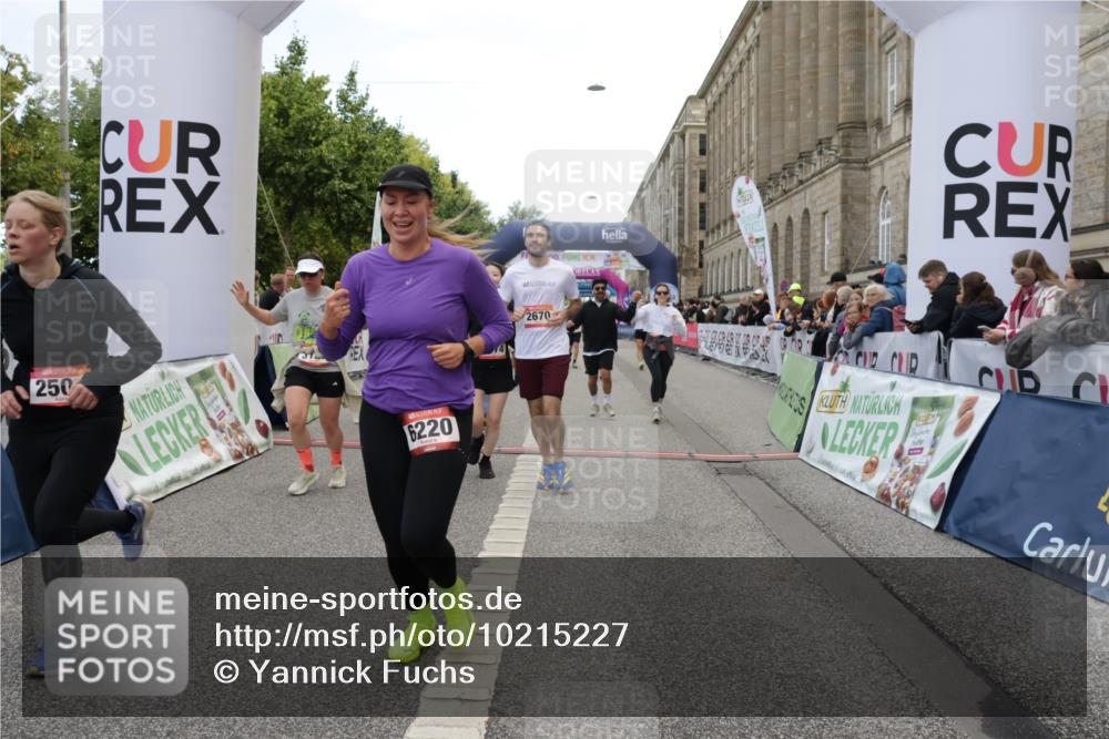 06.09.2026 - CURREX Alsterlauf Yannick Fuchs http://msf.ph/oto/10215227 06.09.2026 10:10:40 Ziel 2509, 2589, 2670, 2674, 3077, 3127, 3278, 3345, 3426, 3649, 3930, 4066, 4077, 4167, 4211, 4238, 4697, 4959, 5356, 6220, 6351 meine-sportfotos.de