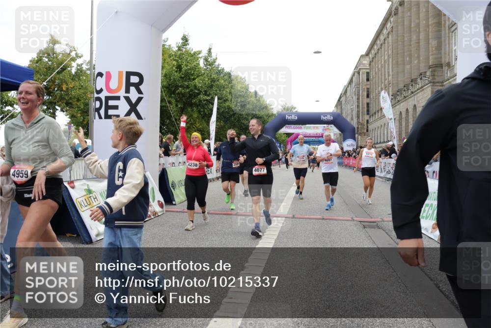 06.09.2026 - CURREX Alsterlauf Yannick Fuchs http://msf.ph/oto/10215337 06.09.2026 10:10:44 Ziel 2058, 2509, 2589, 2670, 2674, 2734, 3127, 3278, 3345, 3649, 3930, 4066, 4077, 4167, 4211, 4238, 4697, 4959, 5356, 6220 meine-sportfotos.de