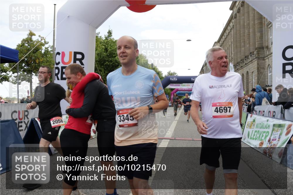 06.09.2026 - CURREX Alsterlauf Yannick Fuchs http://msf.ph/oto/10215470 06.09.2026 10:10:47 Ziel 2058, 2365, 2589, 2670, 2674, 2734, 3127, 3345, 3348, 3649, 3840, 3930, 4077, 4167, 4211, 4238, 4697, 4959, 6434 meine-sportfotos.de