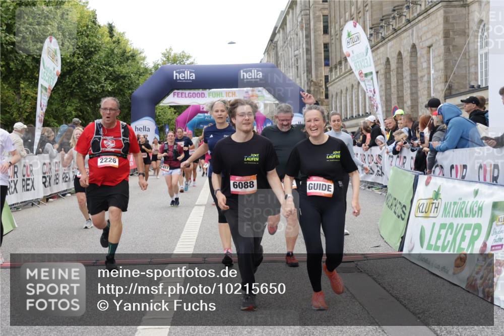 06.09.2026 - CURREX Alsterlauf Yannick Fuchs http://msf.ph/oto/10215650 06.09.2026 10:10:54 Ziel 2226, 2312, 2365, 2417, 2427, 2552, 2616, 2734, 2982, 3348, 3685, 3687, 3840, 3995, 5141, 5142, 5898, 6088, 6434 meine-sportfotos.de