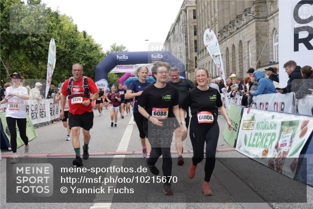 06.09.2026 - CURREX Alsterlauf Yannick Fuchs http://msf.ph/oto/10215670 06.09.2026 10:10:54 Ziel 2226, 2312, 2365, 2417, 2427, 2552, 2616, 2734, 2982, 3348, 3685, 3687, 3840, 3995, 5141, 5142, 5898, 6088, 6434 meine-sportfotos.de