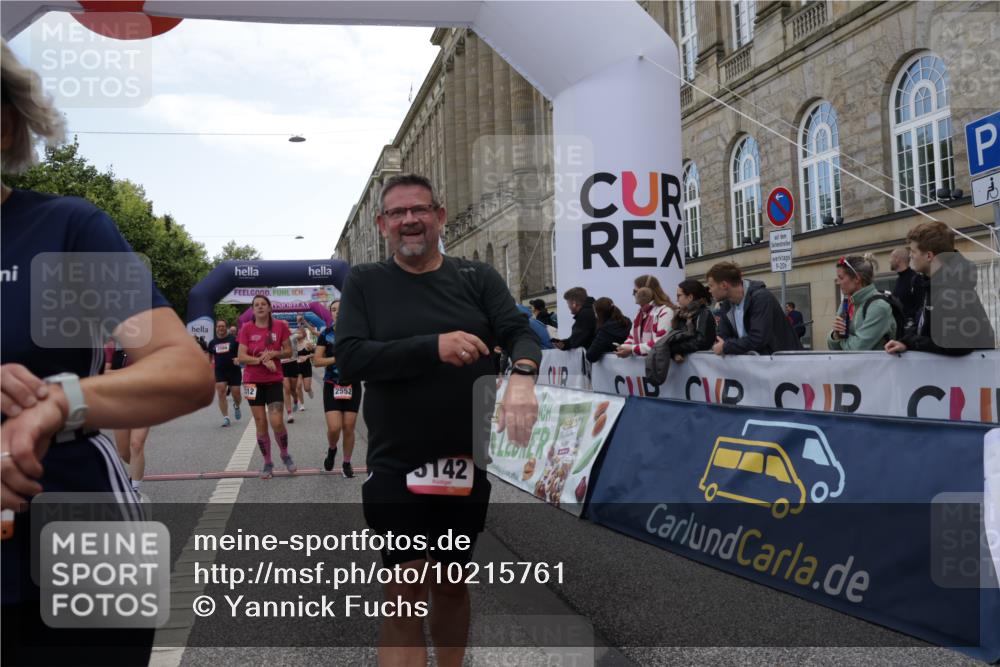 06.09.2026 - CURREX Alsterlauf Yannick Fuchs http://msf.ph/oto/10215761 06.09.2026 10:10:57 Ziel 2226, 2312, 2365, 2417, 2427, 2552, 2566, 2616, 2732, 2982, 3348, 3685, 3687, 3840, 3988, 3995, 5141, 5142, 5555, 5898, 6088, 6434 meine-sportfotos.de