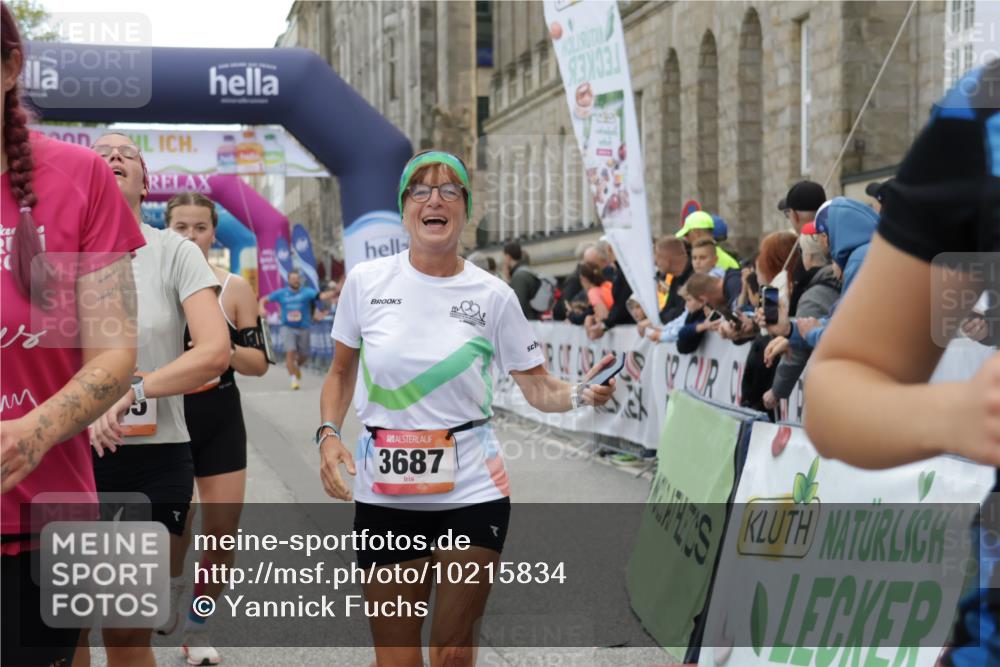 06.09.2026 - CURREX Alsterlauf Yannick Fuchs http://msf.ph/oto/10215834 06.09.2026 10:11:00 Ziel 2226, 2312, 2417, 2427, 2552, 2566, 2616, 2732, 2982, 3171, 3685, 3687, 3988, 3995, 5141, 5142, 5555, 5826, 5888, 5898, 6088, 8292 meine-sportfotos.de