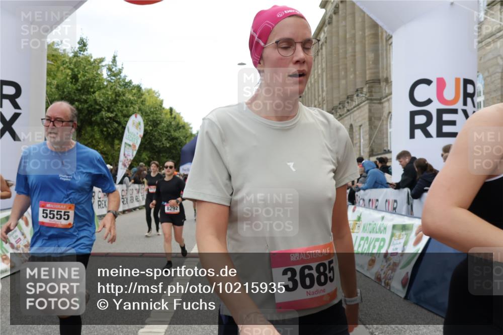 06.09.2026 - CURREX Alsterlauf Yannick Fuchs http://msf.ph/oto/10215935 06.09.2026 10:11:02 Ziel 2312, 2417, 2427, 2552, 2566, 2732, 2982, 3171, 3685, 3687, 3988, 3995, 5142, 5555, 5826, 5888, 5898, 8292 meine-sportfotos.de