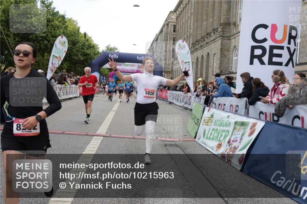 06.09.2026 - CURREX Alsterlauf Yannick Fuchs http://msf.ph/oto/10215963 06.09.2026 10:11:04 Ziel 2312, 2417, 2552, 2566, 2732, 2982, 3171, 3685, 3687, 3988, 5268, 5496, 5498, 5499, 5500, 5555, 5826, 5888, 5898, 8292 meine-sportfotos.de