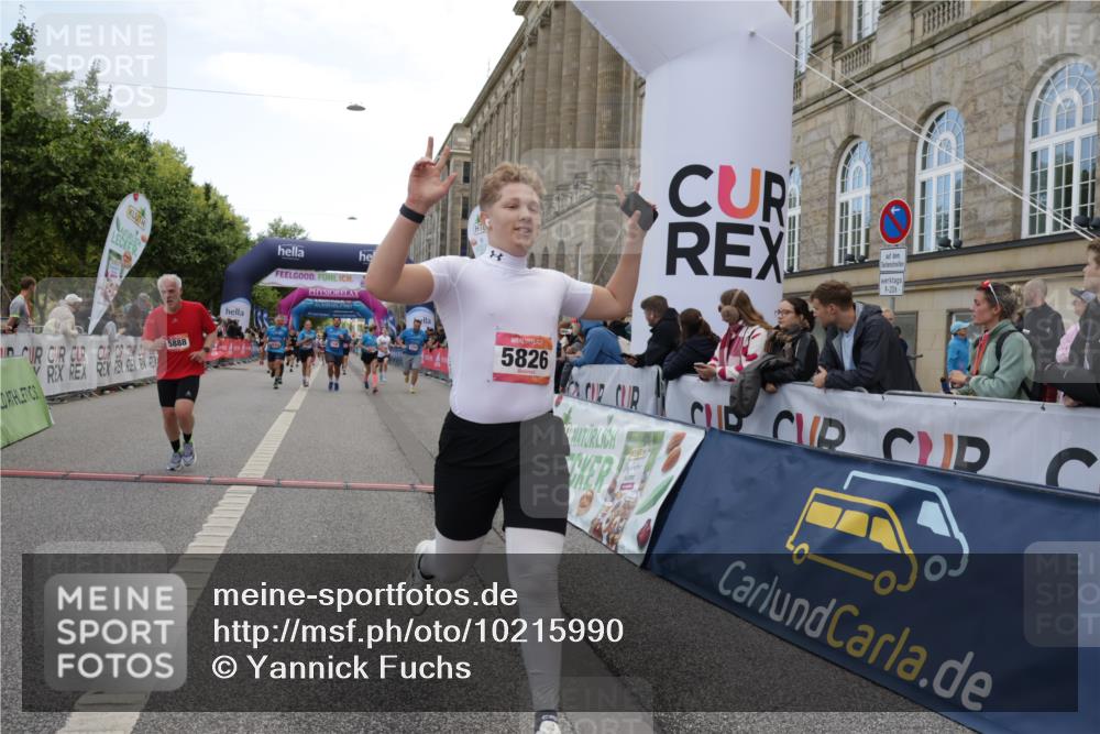 06.09.2026 - CURREX Alsterlauf Yannick Fuchs http://msf.ph/oto/10215990 06.09.2026 10:11:04 Ziel 2312, 2417, 2552, 2566, 2732, 2982, 3171, 3685, 3687, 3988, 5268, 5496, 5498, 5499, 5500, 5555, 5826, 5888, 5898, 8292 meine-sportfotos.de