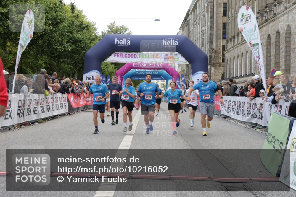 06.09.2026 - CURREX Alsterlauf Yannick Fuchs http://msf.ph/oto/10216052 06.09.2026 10:11:06 Ziel 2566, 2732, 3171, 3685, 3687, 3988, 4409, 5268, 5496, 5498, 5499, 5500, 5555, 5826, 5888, 5898, 8292 meine-sportfotos.de