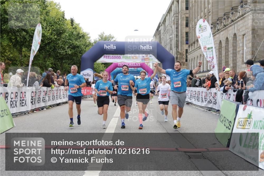 06.09.2026 - CURREX Alsterlauf Yannick Fuchs http://msf.ph/oto/10216216 06.09.2026 10:11:08 Ziel 2324, 2889, 2890, 3171, 3988, 4409, 5268, 5393, 5496, 5498, 5499, 5500, 5555, 5826, 5888, 8292 meine-sportfotos.de