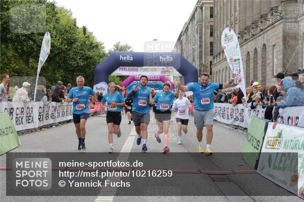 06.09.2026 - CURREX Alsterlauf Yannick Fuchs http://msf.ph/oto/10216259 06.09.2026 10:11:08 Ziel 2324, 2889, 2890, 3171, 3988, 4409, 5268, 5393, 5496, 5498, 5499, 5500, 5555, 5826, 5888, 8292 meine-sportfotos.de