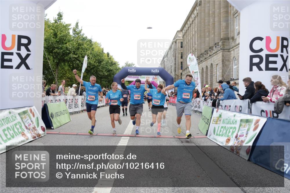 06.09.2026 - CURREX Alsterlauf Yannick Fuchs http://msf.ph/oto/10216416 06.09.2026 10:11:09 Ziel 2324, 2889, 2890, 3171, 3988, 4409, 5268, 5392, 5393, 5496, 5498, 5499, 5500, 5818, 5826, 5888, 8292 meine-sportfotos.de