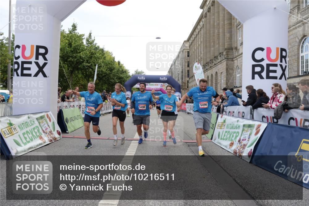 06.09.2026 - CURREX Alsterlauf Yannick Fuchs http://msf.ph/oto/10216511 06.09.2026 10:11:09 Ziel 2324, 2889, 2890, 3171, 3988, 4409, 5268, 5392, 5393, 5496, 5498, 5499, 5500, 5818, 5826, 5888, 8292 meine-sportfotos.de