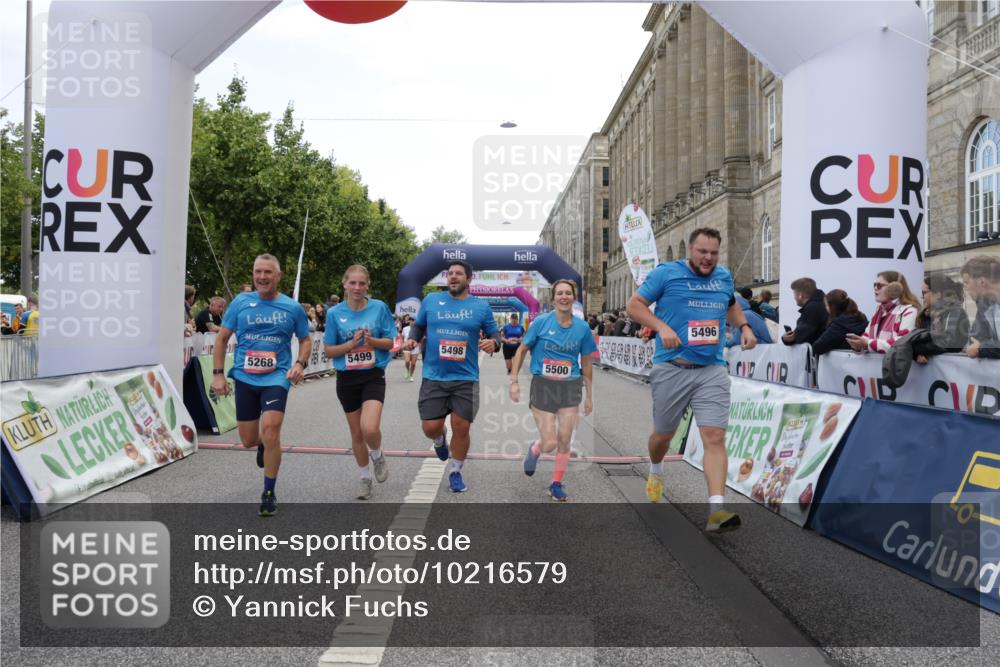 06.09.2026 - CURREX Alsterlauf Yannick Fuchs http://msf.ph/oto/10216579 06.09.2026 10:11:09 Ziel 2324, 2889, 2890, 3171, 3988, 4409, 5268, 5392, 5393, 5496, 5498, 5499, 5500, 5818, 5826, 5888, 8292 meine-sportfotos.de