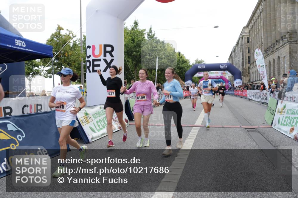 06.09.2026 - CURREX Alsterlauf Yannick Fuchs http://msf.ph/oto/10217686 06.09.2026 10:11:16 Ziel 2324, 2889, 2890, 2979, 2980, 4409, 4612, 4782, 4783, 5268, 5327, 5351, 5392, 5393, 5496, 5498, 5499, 5500, 5532, 5818, 6100, 6103, 6393, 6465 meine-sportfotos.de