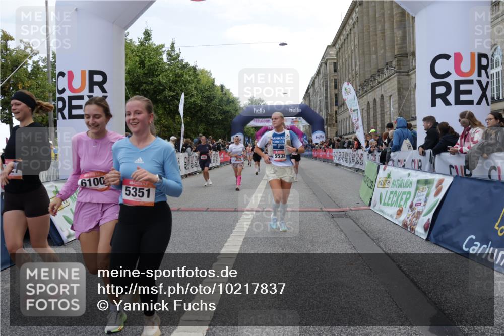 06.09.2026 - CURREX Alsterlauf Yannick Fuchs http://msf.ph/oto/10217837 06.09.2026 10:11:17 Ziel 2324, 2889, 2890, 2979, 2980, 4251, 4409, 4612, 4782, 4783, 5327, 5351, 5392, 5393, 5532, 5818, 6100, 6103, 6393, 6465 meine-sportfotos.de