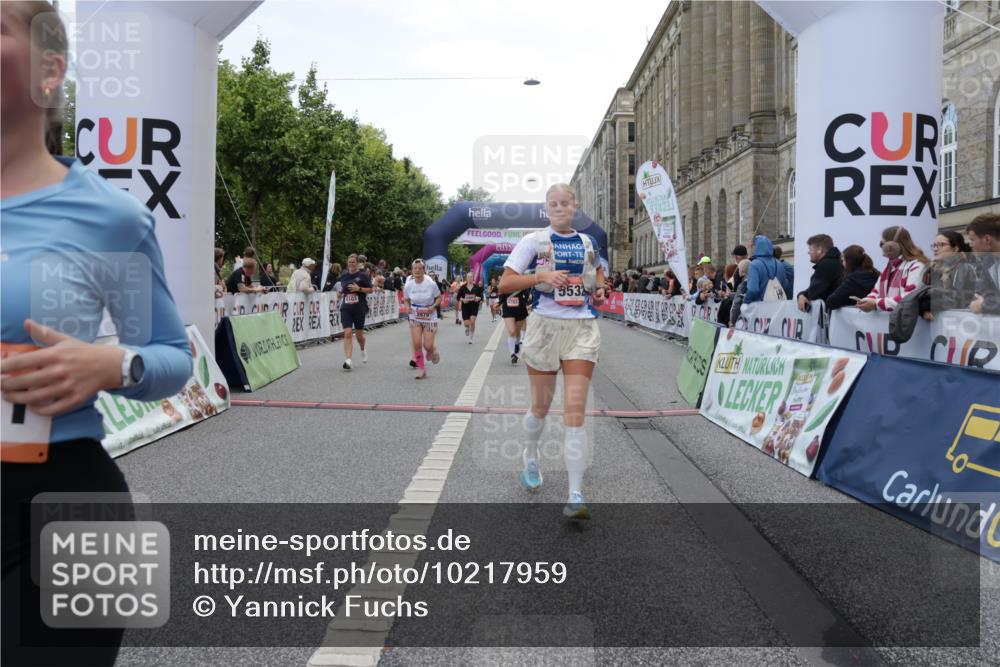 06.09.2026 - CURREX Alsterlauf Yannick Fuchs http://msf.ph/oto/10217959 06.09.2026 10:11:17 Ziel 2324, 2889, 2890, 2979, 2980, 4251, 4409, 4612, 4782, 4783, 5327, 5351, 5392, 5393, 5532, 5818, 6100, 6103, 6393, 6465 meine-sportfotos.de