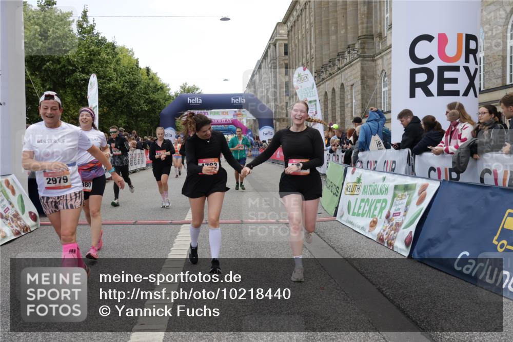 06.09.2026 - CURREX Alsterlauf Yannick Fuchs http://msf.ph/oto/10218440 06.09.2026 10:11:20 Ziel 2889, 2890, 2979, 2980, 4251, 4442, 4517, 4612, 4782, 4783, 5327, 5351, 5392, 5393, 5532, 5647, 5818, 6100, 6103, 6393, 6465 meine-sportfotos.de