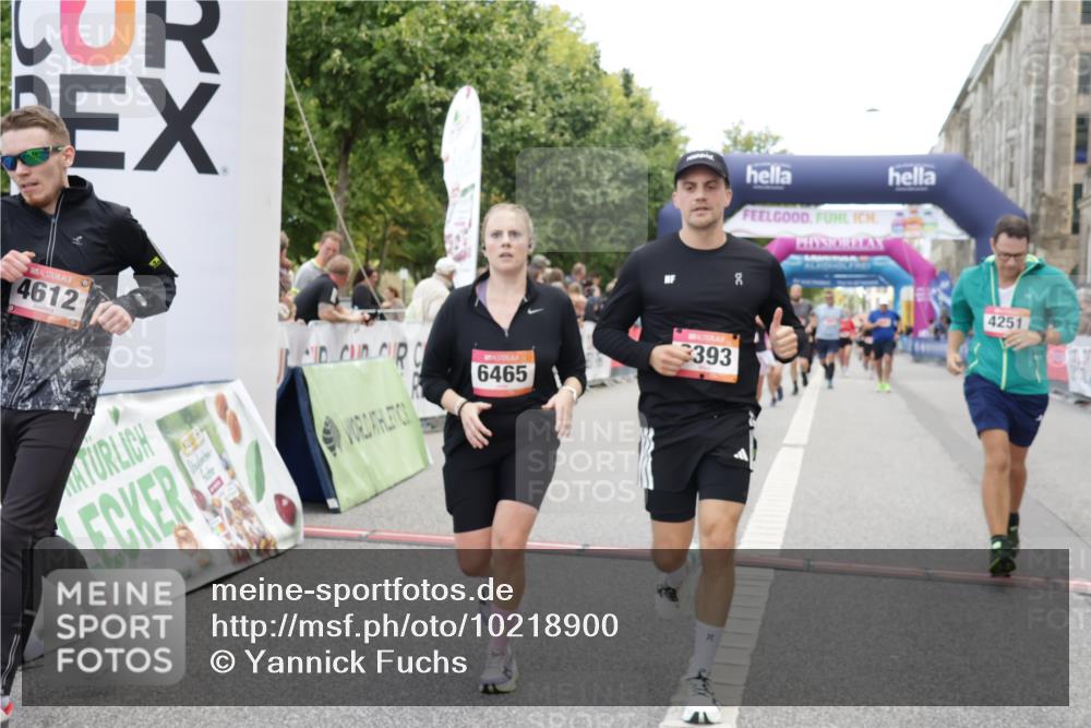 06.09.2026 - CURREX Alsterlauf Yannick Fuchs http://msf.ph/oto/10218900 06.09.2026 10:11:21 Ziel 2979, 2980, 4251, 4442, 4517, 4612, 4782, 4783, 5327, 5351, 5392, 5532, 5647, 5818, 6100, 6103, 6393, 6465 meine-sportfotos.de