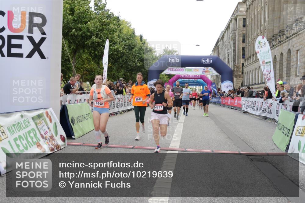 06.09.2026 - CURREX Alsterlauf Yannick Fuchs http://msf.ph/oto/10219639 06.09.2026 10:11:24 Ziel 2014, 2352, 2979, 2980, 3652, 4251, 4442, 4517, 4612, 4782, 4783, 5647, 6103, 6393, 6465 meine-sportfotos.de