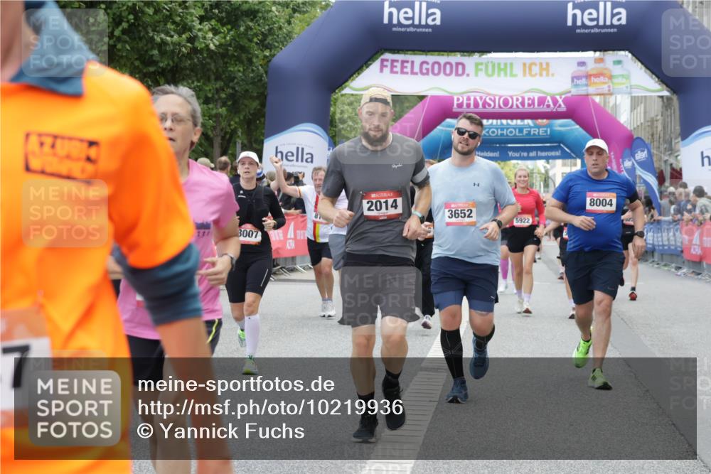06.09.2026 - CURREX Alsterlauf Yannick Fuchs http://msf.ph/oto/10219936 06.09.2026 10:11:27 Ziel 2014, 2352, 2446, 3360, 3652, 4251, 4442, 4517, 4612, 5226, 5647, 6393, 6465, 8004, 8007, 8145, 8146 meine-sportfotos.de