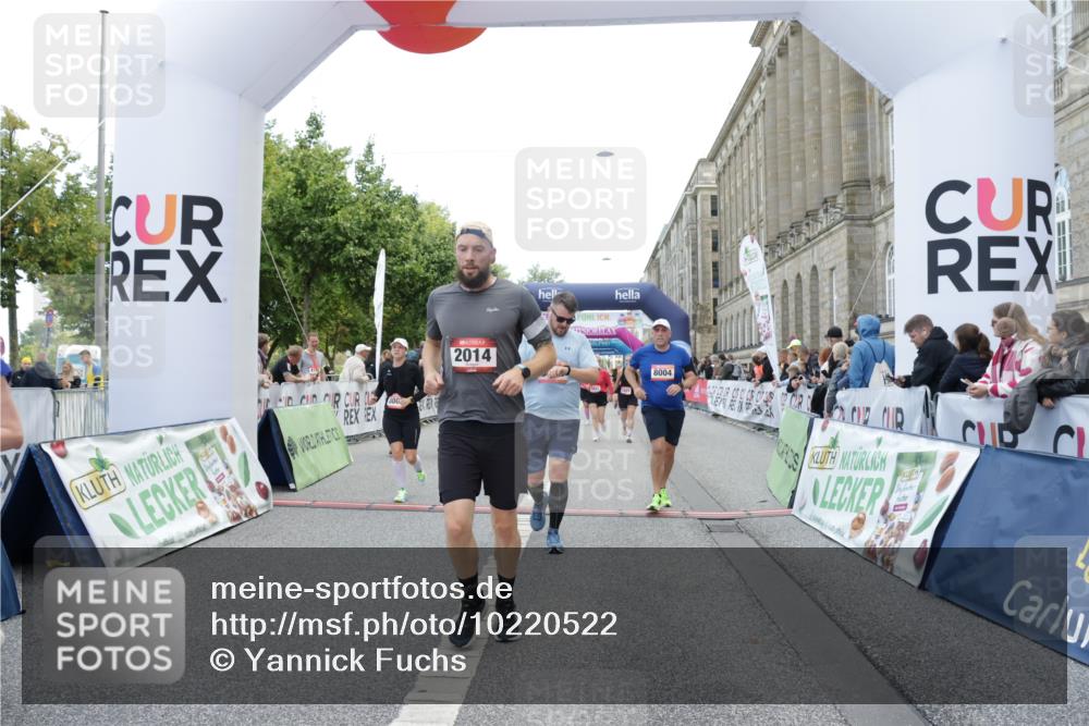 06.09.2026 - CURREX Alsterlauf Yannick Fuchs http://msf.ph/oto/10220522 06.09.2026 10:11:30 Ziel 2014, 2352, 2446, 3360, 3652, 4442, 4517, 5226, 5279, 5647, 5922, 5923, 6491, 8004, 8007, 8145, 8146 meine-sportfotos.de