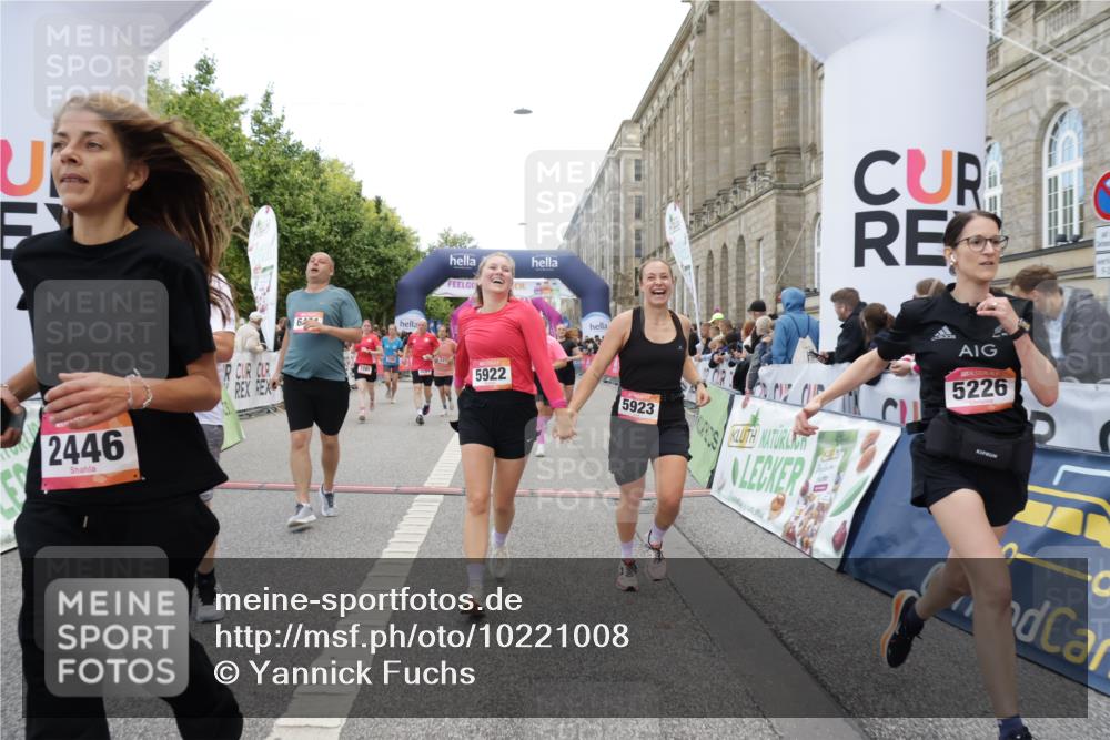 06.09.2026 - CURREX Alsterlauf Yannick Fuchs http://msf.ph/oto/10221008 06.09.2026 10:11:33 Ziel 2014, 2352, 2356, 2446, 3284, 3285, 3360, 3373, 3652, 3922, 5226, 5279, 5922, 5923, 6491, 8004, 8007, 8145, 8146 meine-sportfotos.de
