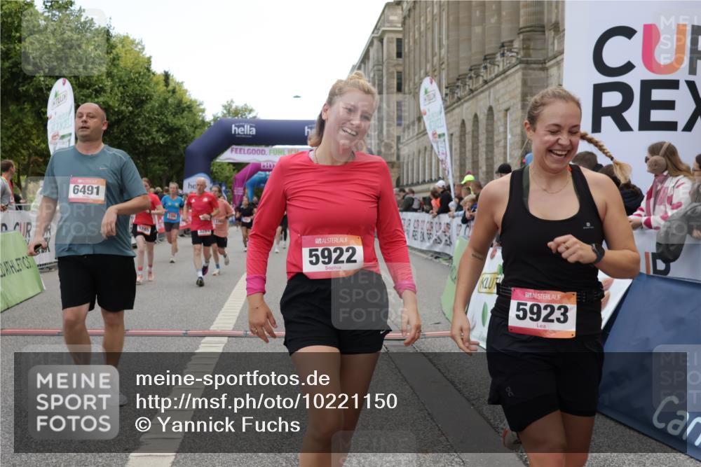 06.09.2026 - CURREX Alsterlauf Yannick Fuchs http://msf.ph/oto/10221150 06.09.2026 10:11:34 Ziel 2014, 2352, 2356, 2446, 3284, 3285, 3360, 3373, 3652, 3922, 4188, 4189, 5226, 5279, 5451, 5458, 5922, 5923, 6491, 8004, 8007, 8145, 8146 meine-sportfotos.de