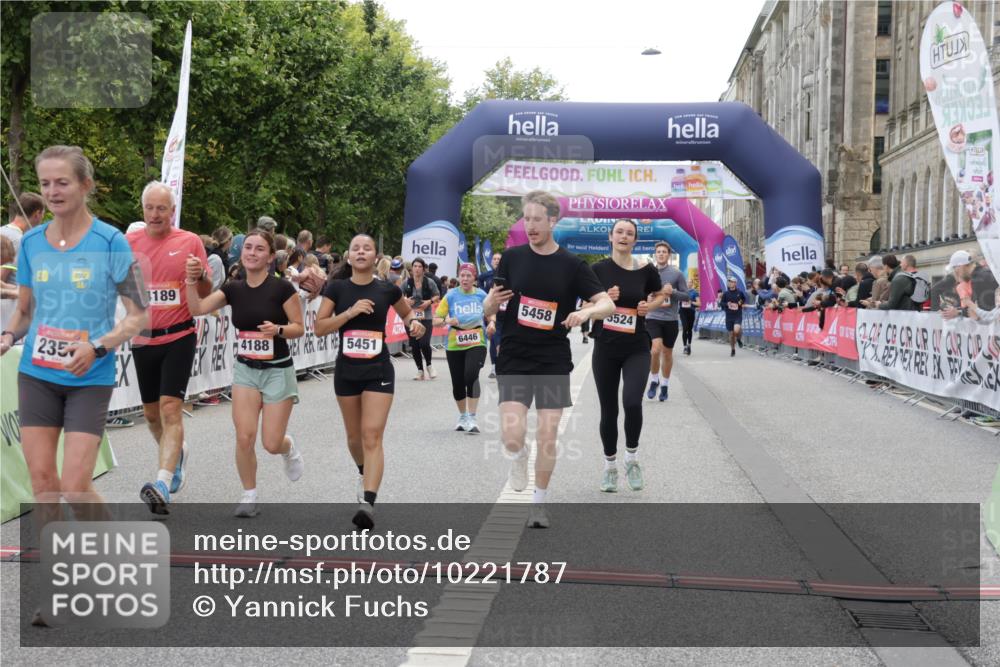 06.09.2026 - CURREX Alsterlauf Yannick Fuchs http://msf.ph/oto/10221787 06.09.2026 10:11:38 Ziel 2356, 2446, 3060, 3284, 3285, 3360, 3373, 3922, 4188, 4189, 5226, 5279, 5451, 5458, 5922, 5923, 6019, 6446, 6491, 8145, 8146 meine-sportfotos.de