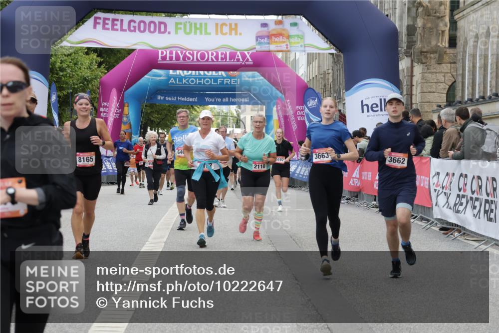 06.09.2026 - CURREX Alsterlauf Yannick Fuchs http://msf.ph/oto/10222647 06.09.2026 10:11:45 Ziel 2125, 2192, 2356, 2701, 3060, 3662, 3663, 3704, 4188, 4189, 4276, 4611, 5451, 5458, 6019, 6166, 6362, 6446, 8165, 8166 meine-sportfotos.de