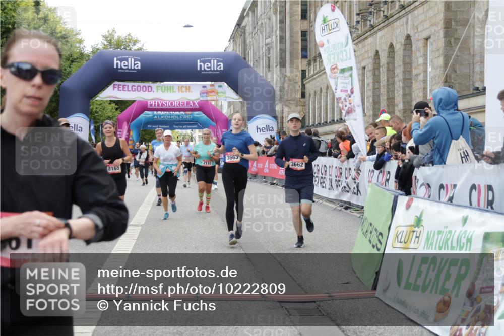 06.09.2026 - CURREX Alsterlauf Yannick Fuchs http://msf.ph/oto/10222809 06.09.2026 10:11:47 Ziel 2110, 2125, 2192, 2701, 3060, 3662, 3663, 3704, 4276, 4611, 6019, 6166, 6362, 6446, 6467, 8165, 8166 meine-sportfotos.de