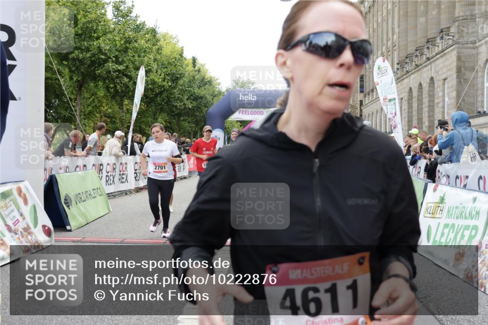 06.09.2026 - CURREX Alsterlauf Yannick Fuchs http://msf.ph/oto/10222876 06.09.2026 10:11:47 Ziel 2110, 2125, 2192, 2701, 3060, 3662, 3663, 3704, 4276, 4611, 6019, 6166, 6362, 6446, 6467, 8165, 8166 meine-sportfotos.de