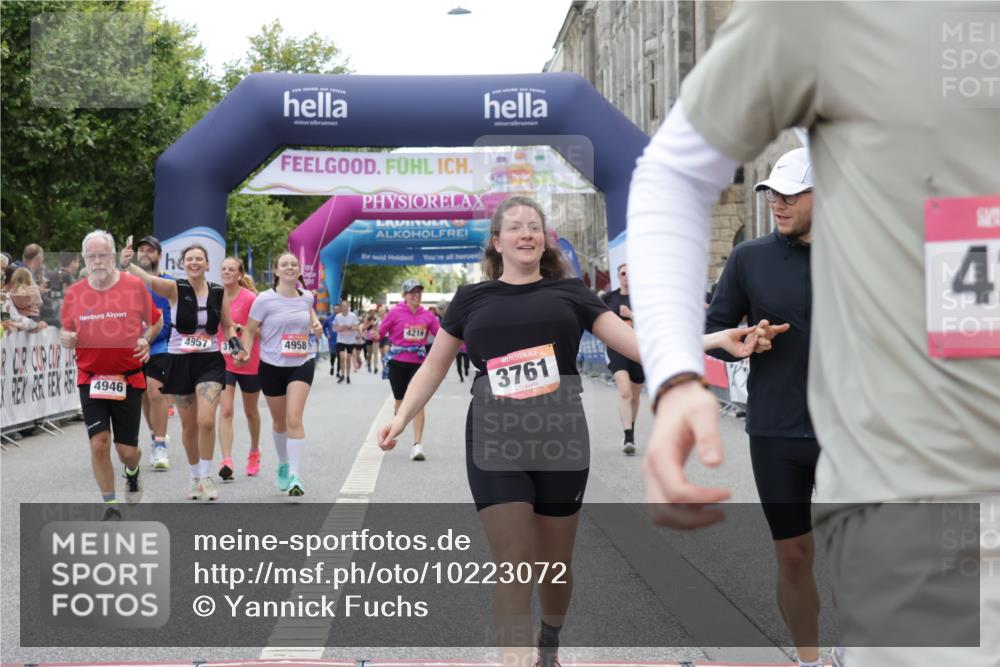 06.09.2026 - CURREX Alsterlauf Yannick Fuchs http://msf.ph/oto/10223072 06.09.2026 10:12:04 Ziel 3108, 3128, 3198, 3557, 3761, 3776, 3777, 4215, 4216, 4223, 4787, 4790, 4946, 4957, 4958, 6271 meine-sportfotos.de