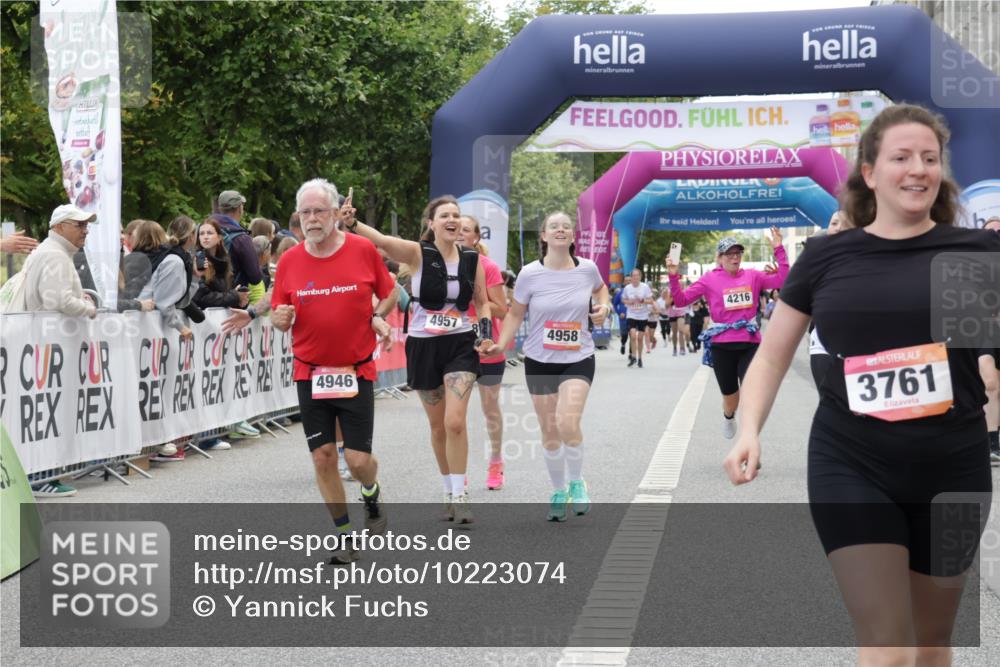 06.09.2026 - CURREX Alsterlauf Yannick Fuchs http://msf.ph/oto/10223074 06.09.2026 10:12:05 Ziel 3108, 3128, 3198, 3557, 3761, 3776, 3777, 4215, 4216, 4223, 4787, 4790, 4946, 4957, 4958, 6271 meine-sportfotos.de